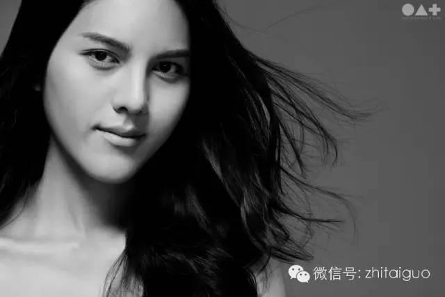 “秀气”还是“英气”？2016蒂芙尼变性美女素颜大比拼！