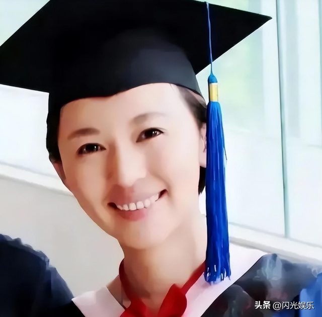 欧阳夏丹消失3年后大变身!46岁未婚失业,抖音晒素颜惊呆网友
