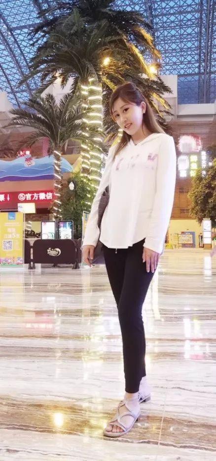 气质绝佳、唱歌又好听的主播怎能错过?