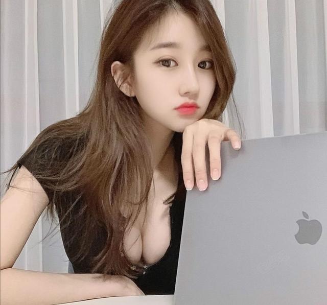 推荐一位韩国美女主播