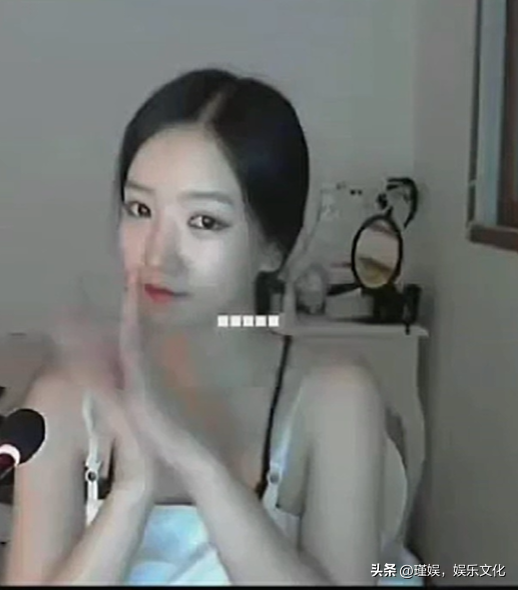 亚洲电竞女神朴妮唛妩媚动人,才华与性感并存成新焦点?
