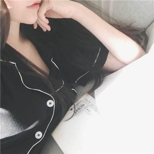 “天天举报我,你们是自己人吗?”女主播直播驾车被网友举报