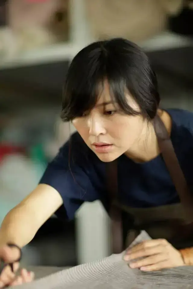 2008年,那个播报汶川地震时流泪的女主播宁远,如今怎么样了?