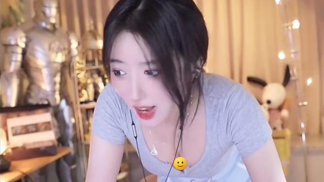 呆妹儿沦为擦边主播!为热度直播健身,多次“刻意走光”惨遭警告