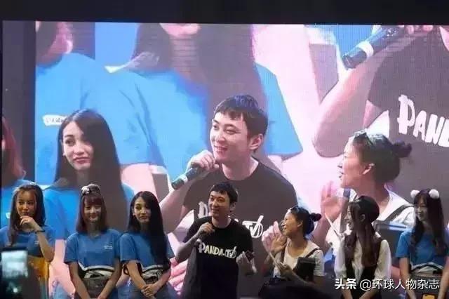 救不了熊猫的王思聪,却跑到杨幂微博下撩骚,实在看不下去了…