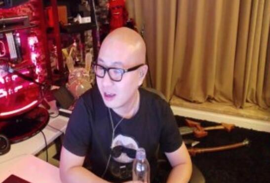 刘杀鸡跳槽遭起诉真相曝光 刘杀鸡是谁真名简介照片怎么火的!
