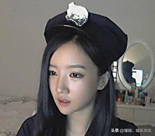 亚洲电竞女神朴妮唛妩媚动人,才华与性感并存成新焦点?