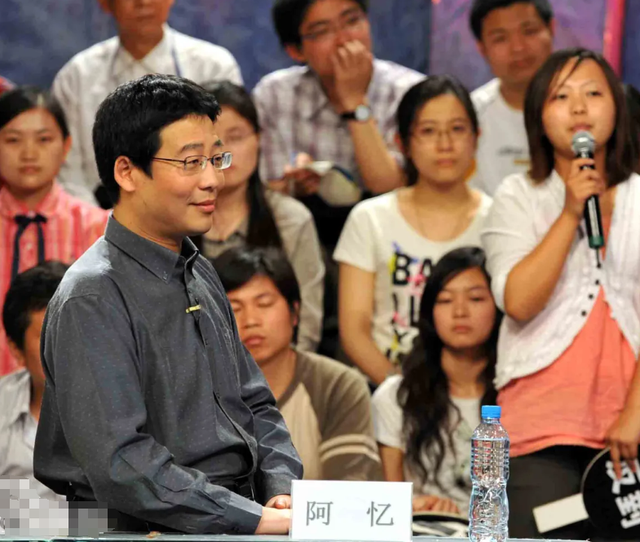 15年方静去世,诬陷她是间谍的前央视主持人,后来怎样了?