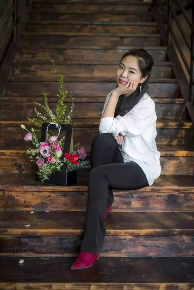 「勤勉」美女主播系列之苑劲龄 美丽且勤勉的专业媒体人!