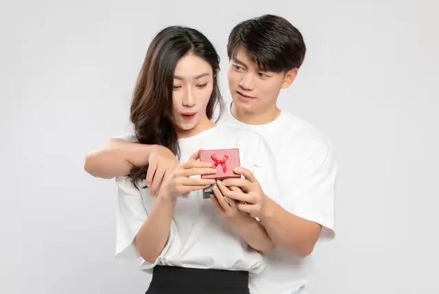 女人一开口要钱就露馅?过来人含泪总结:无非这两个原因!