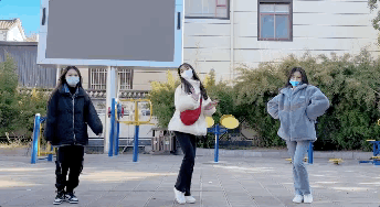 抖音上的“俄罗斯美女”,怎么可能带货骗我?