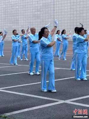 中老年人有自己的刘畊宏