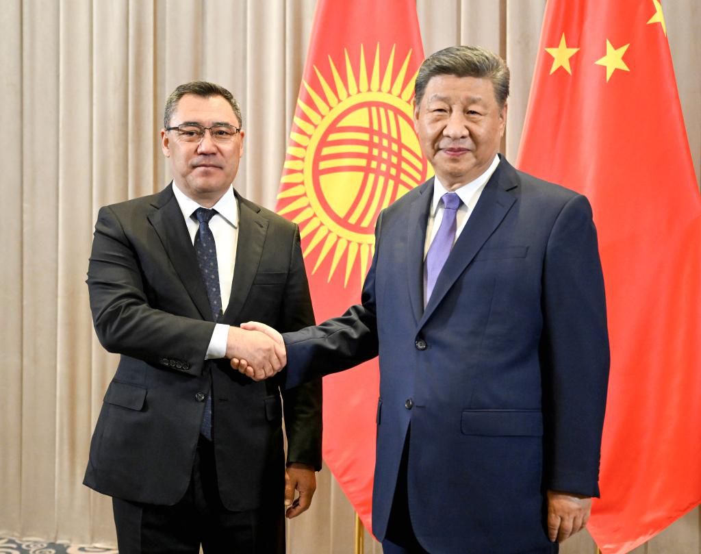 高清大图丨习主席在阿斯塔纳的精彩瞬间